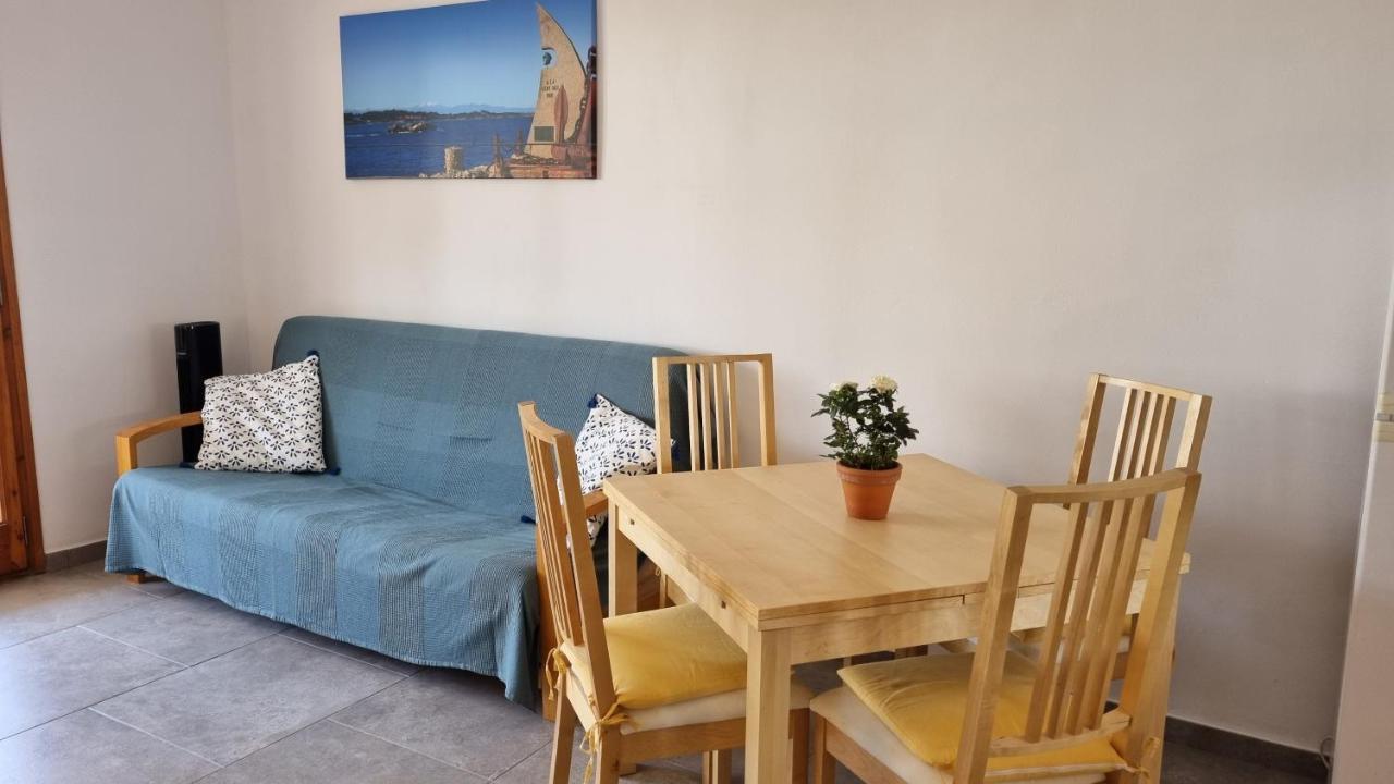 Apartamento Familiar Con Piscina Y Wifi L' Escala المظهر الخارجي الصورة